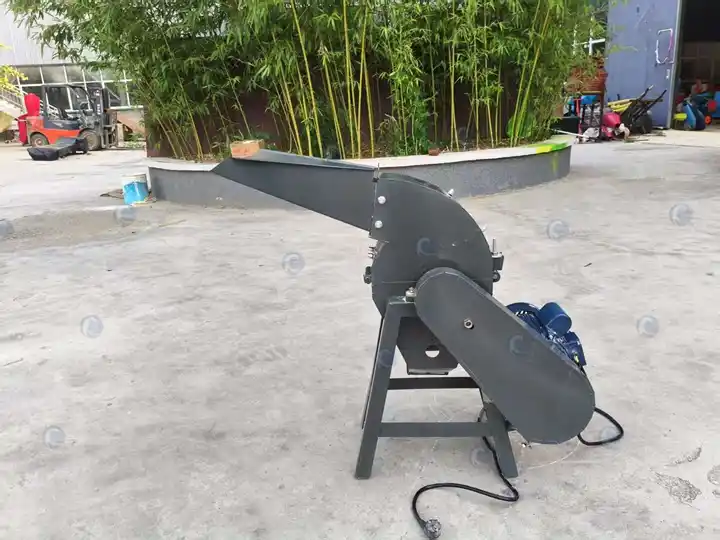 آلة مطحنة المطرقة للذرة لطحن الذرة والأرز والقمح 9 9Fq-320 مطحنة مطرقة الذرة