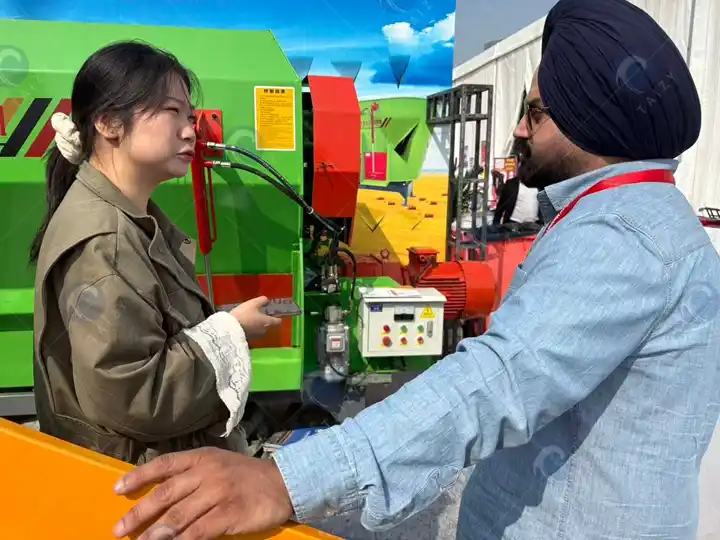 Taizy Leva Você à Exposição Internacional de Máquinas Agrícolas da China 2025 9 Demonstração de Destaques da Máquina aos Clientes