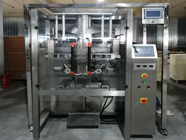 آلة تعبئة دقيق الذرة 5 آلة تعبئة مسحوق الذرة 3 كجم أوتوماتيكية بالكامل