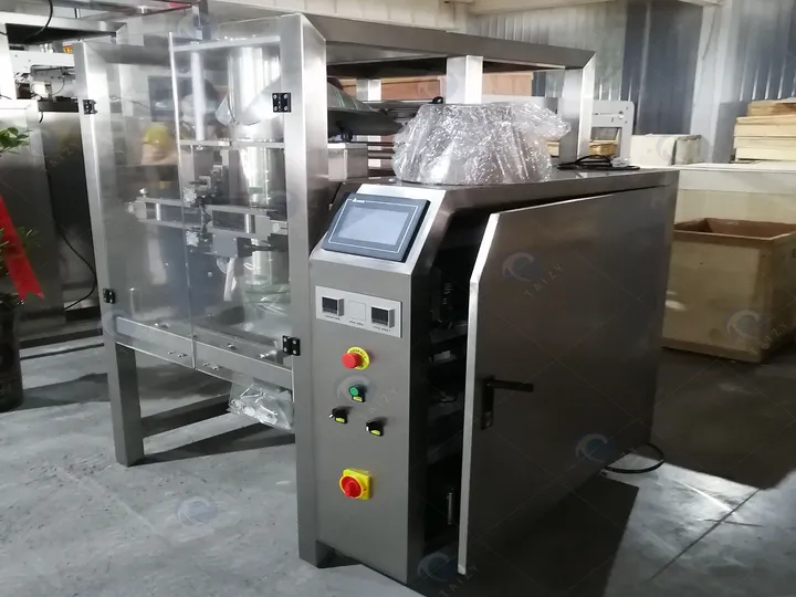 آلة تعبئة دقيق الذرة 6 آلة تعبئة دقيق الذرة الكبيرة الحجم الأوتوماتيكية بالكامل 3 كجم