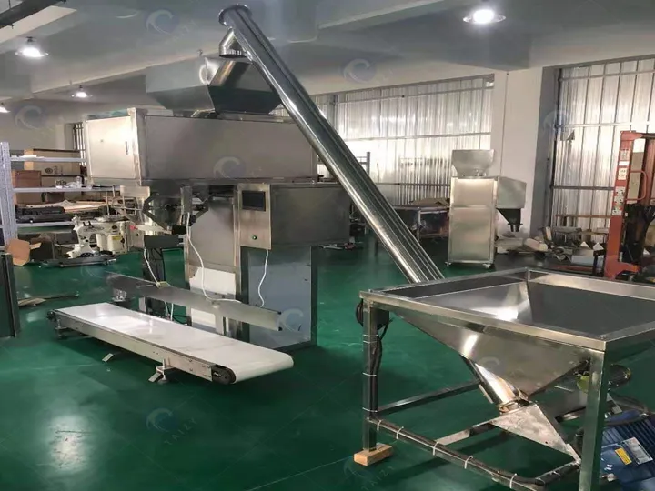 آلة تعبئة دقيق الذرة 10 آلة تعبئة دقيق الذرة الأوتوماتيكية بالكامل 50 كجم