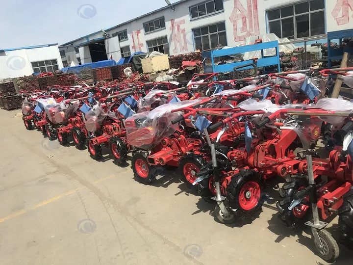 Affordable Small Corn Harvester For Family Farms