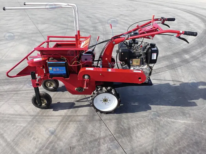 Small Corn Harvester With Diesel Engine