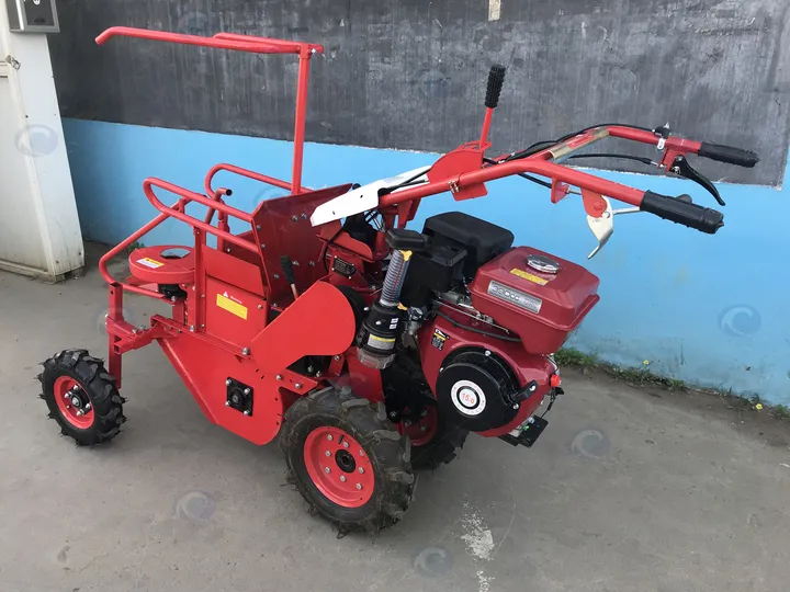 Small Corn Harvester With Gasoline Engine