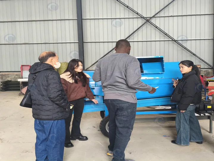 Taizy Sales Representative Explaining Corn Thresher Functions