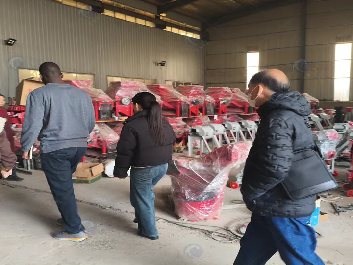 Ugandan Customer Learning About Small Corn Thresher