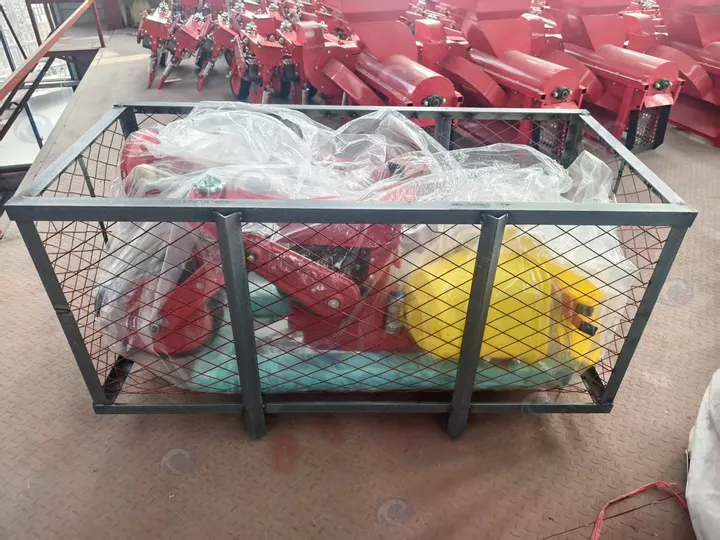 Corn Harvester And Corn Planter Shipped To Australia 3 Corn Planter