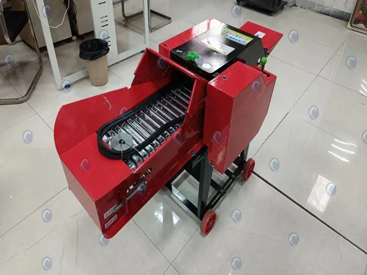 2.5 Ton Vertical High Blowing Corn Stalk Silage Chopper Machine